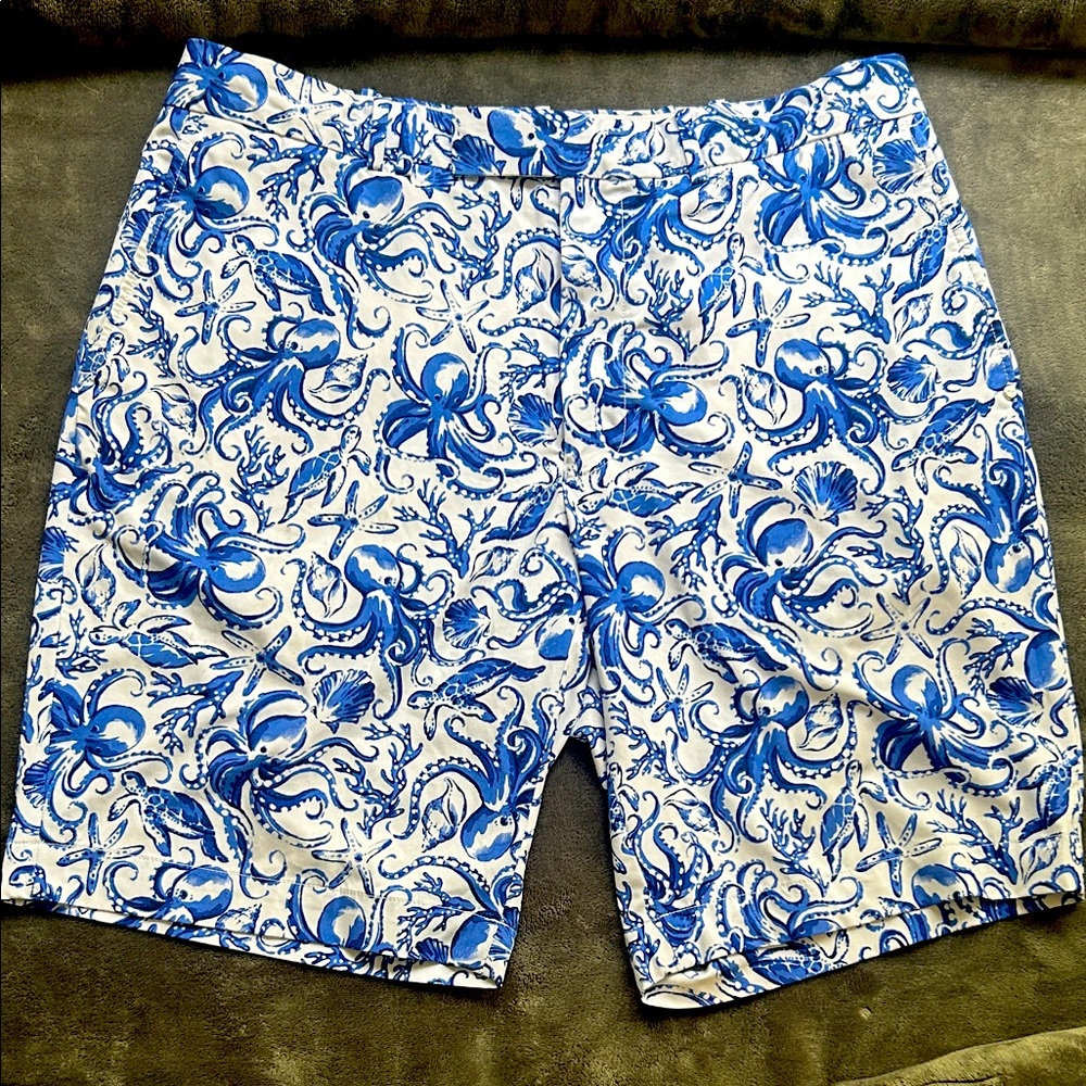 Men’s 34 RLX shorts.